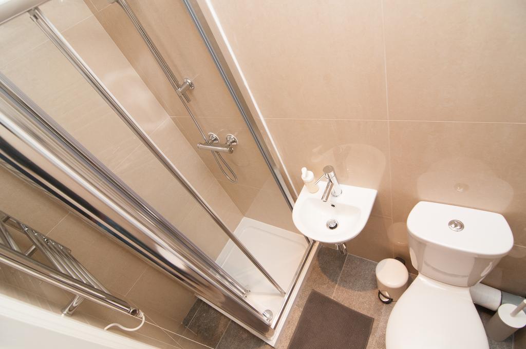 Warren House Appartement Doncaster Buitenkant foto